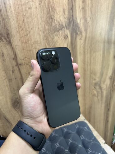 айфон 16 обычный: IPhone 16 Pro, Б/у, 256 ГБ, Black Titanium, Защитное стекло, Чехол, В рассрочку, 100 %