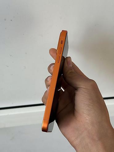 Apple iPhone: IPhone Xr, 128 ГБ, 70 % — 6