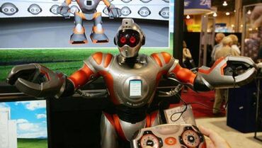Игрушки: До 27 апреля продам за эту цену Робот Больших размеров (новый)