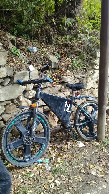 dovlət qulluğu 1000 test tapşırığı pdf: İşlənmiş Şəhər velosipedi Adidas, 26", sürətlərin sayı: 32