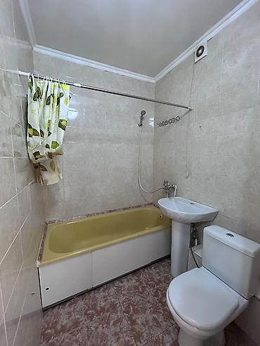 1 bedroom: Сдается 1комнатная квартира с мебелью и техникой Район Пишпека, на — 2