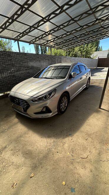 Hyundai: Hyundai Sonata: 2019 г., 2 л, Типтроник, Газ, Седан