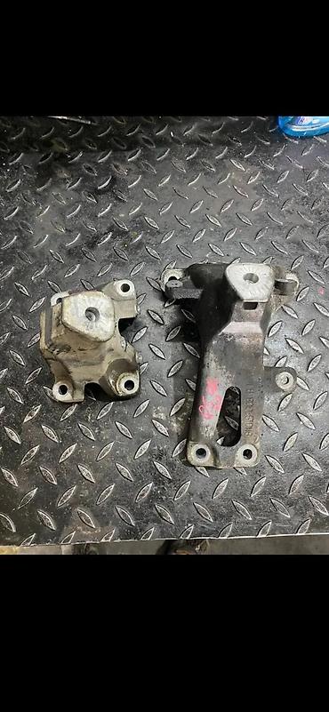 akumulatori: AUDI Q5 NOSAC STOPA MOTORA 8K0199308BJ | Audi q5 2.0 i 3.0 tdi 2.0 — 2