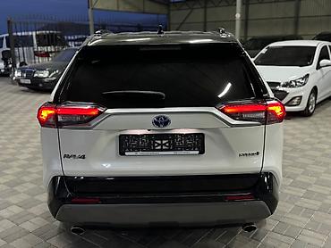 alba: Toyota RAV4: 2021 г., 0.5 л, Автомат, Гибрид, Внедорожник — 5