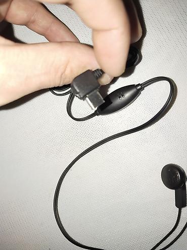 Проводные гарнитуры: Проводные гарнитуры, Sony Ericsson, Новый, цвет - Черный — 3