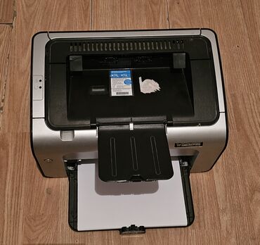 printer aparati: HP laserjet cəmi 350 vərəq çıxarılıb.Əla vəziyyətdədir.Problemsiz