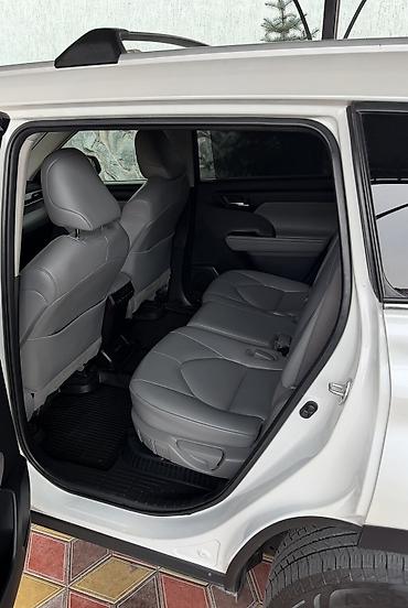 Toyota: Toyota Highlander: 2022 г., 2.5 л, Автомат, Гибрид, Внедорожник — 8
