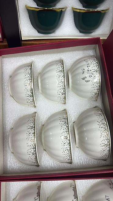 Наборы посуды: Чайные наборы из тонкого фарфора в подарочных боксах. Варианты: - — 2