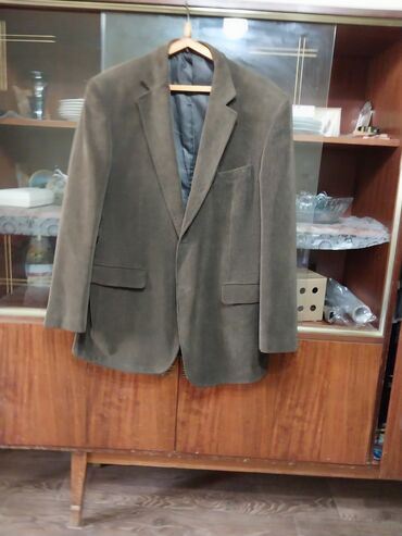 новый пиджак: Костюм 7XL (EU 54), цвет - Коричневый
