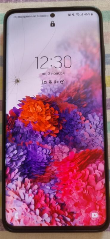 сломанные телефон: Samsung Galaxy S20 Plus Треснутый экран и задняя часть,в остальном