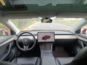 tesla y: Tesla Model 3: 0.1 l | 2022 il 145000 km Sedan — 7