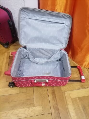 Putni koferi i torbe: Srednji kofer, bоја - Roze — 9