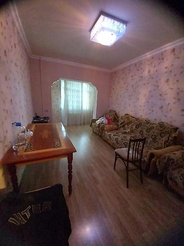 ev alqi satqi birja: 9/2 qanunu 2 otaqlı leninqrad proyekt. orta blok orta təmir — 2