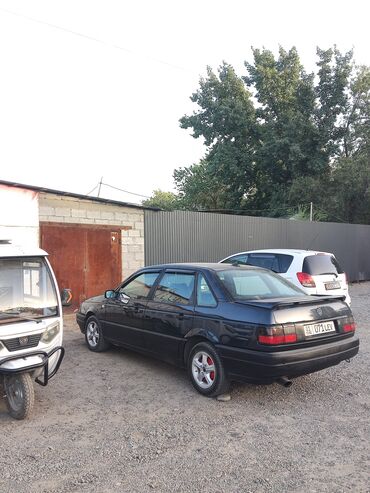 пирсеп машина: Volkswagen Passat: 1993 г., 1.8 л, Механика, Бензин, Седан