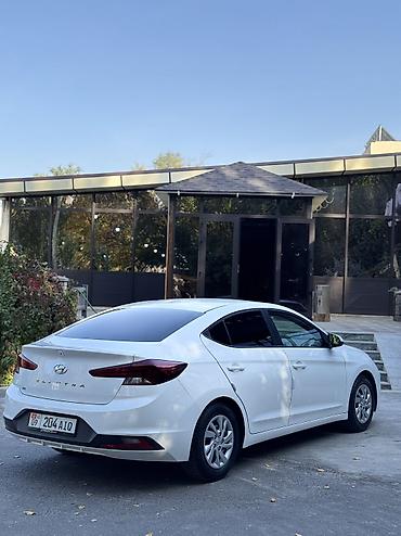 Hyundai: Hyundai Elantra: 2019 г., 2 л, Автомат, Бензин, Седан — 6