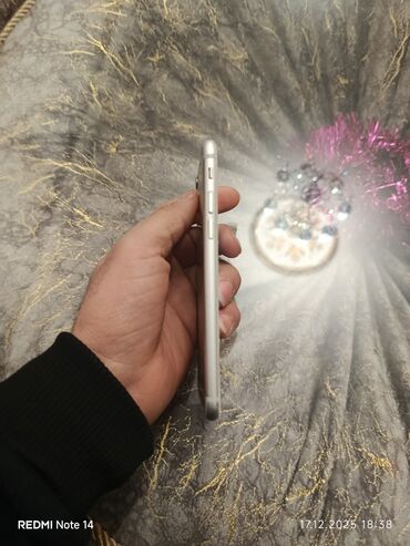 Apple iPhone: IPhone 6s, 32 GB, Gümüşü, Barmaq izi — 6