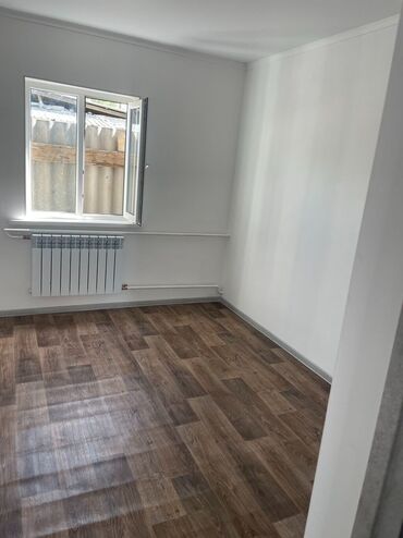 Долгосрочная аренда домов: 30 м², 1 комната, Утепленный, Бронированные двери, Парковка
