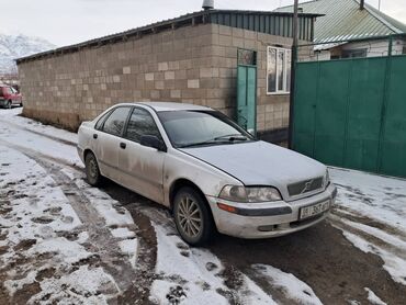 Volvo: Volvo S40: 2001 г., 1.6 л, Механика, Бензин, Седан