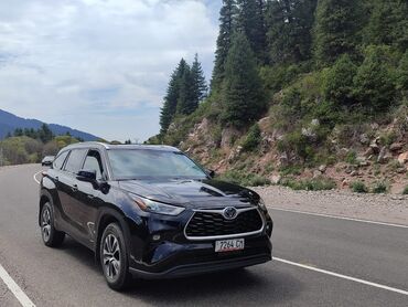 автомобиль не дорого: Toyota Highlander: 2020 г., 2.5 л, Гибрид