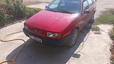 bmw 2004: Volkswagen Passat: 1988 г., Механика, Седан — 1