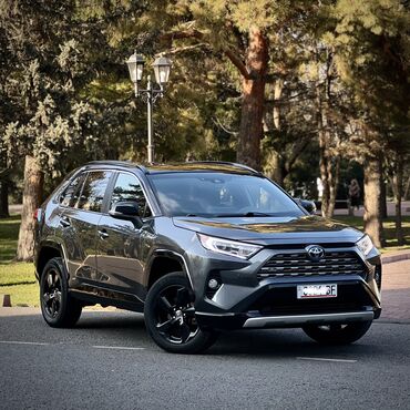 Toyota: Toyota RAV4: 2021 г., 2.5 л, Автомат, Гибрид, Кроссовер