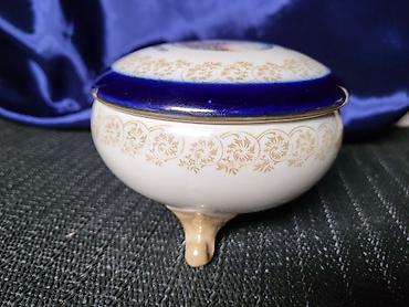 Ostali antikviteti: Satula Thuringen porcelan 1950 do 1970g.Nemacka. Nemacka porcelanska — 5