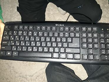 Masaüstü kompüterlər və komponentlər: Intro markalı tam ölçülü simli klaviatura - Bağlantı: USB kabel — 1