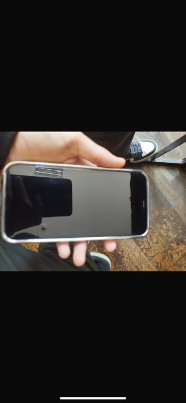 iphone 11 2ci əl: IPhone 11