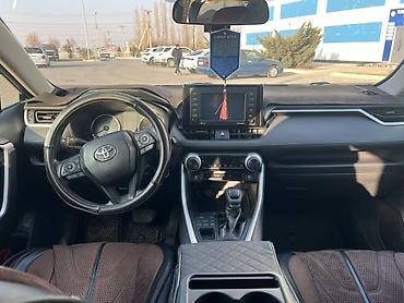Toyota: Toyota RAV4: 2020 г., Автомат, Бензин, Кроссовер — 9