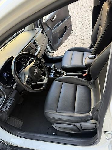 m 5: Kia Stonic: 2019 г., 1.6 л, Автомат, Бензин, Кроссовер — 10