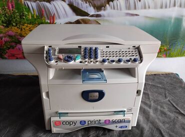 принтер цветной 3 в 1: Ксерокс файзер (xerox phaiser mfu)с новым картриджем, состояние новых