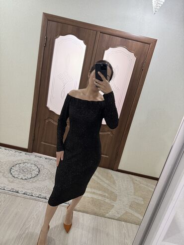 черное платье размер 38: Вечернее платье, Коктейльное, Длинная модель, С рукавами, S (EU 36), M (EU 38)