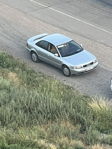 купить чехлы на гольф 4: Audi A4: 1996 г., 2.6 л, Механика, Бензин, Седан