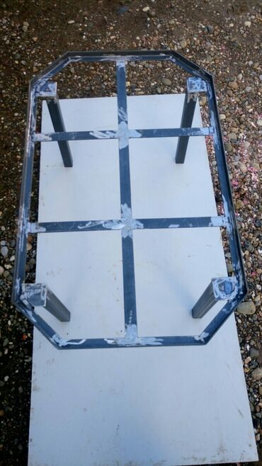 Setovi stolova i stolica: Stolovi rucno radjeni. Dekorativni i kvalitetni. Metalna konstrukcija — 9