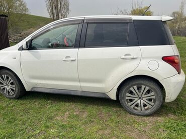 Toyota: Toyota ist: 2002 г., 1.5 л, Автомат, Бензин