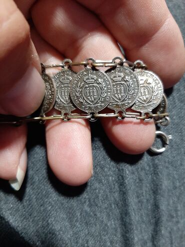 Narukvice: Narukvica napravlena od novcica 5 centi San Marino iz godine 1936 na lalafo.rs — 8 Narukvice: Narukvica napravlena od novcica 5 centi San Marino iz godine 1936 — 8