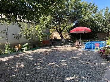 продам дом покровка: 🔥 СРОЧНО ПРОДАЁТСЯ УЧАСТОК 5 СОТОК! 🔥 📍 Район: Аламедин-1 🏡 Участок — 1