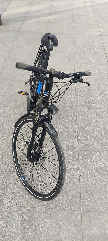 Şəhər velosipedləri: Çərçivə ölçüsü: 18 Wheel size 700C Çərçivə: Aluminum Maşa (vilka): SR — 3