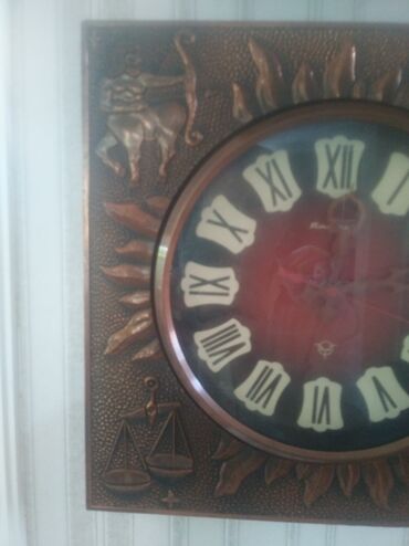 Əntiq saatlar: Divar Kvars Əntiq saat 1970 il, Paslanmayan polad — 8