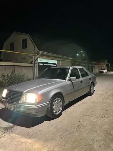 Mercedes-Benz: Mercedes-Benz E-Class: 1991 г., 2.2 л, Механика, Бензин, Седан