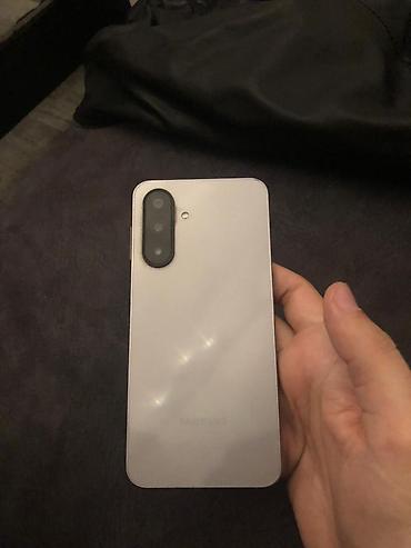 samsug a24: Samsung Galaxy A17, 128 GB, rəng - Gümüşü — 3