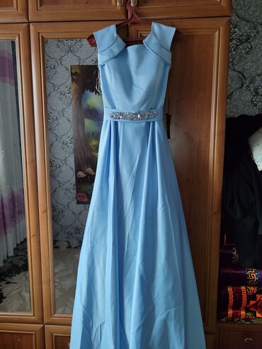 голубое платья: Вечернее платье, Пышное, Длинная модель, Шелк, Без рукавов, Камни, 2XL (EU 44)