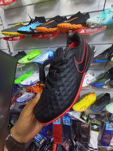 Кроссовки и спортивная обувь: Мужские кроссовки, 41, Nike, Новый, цвет - Черный, Платная доставка