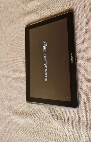 100 euro tablet: TABLET KAO NOV IMA JOS FOLIJE NA SEBIVELIKI 10 INCA, SAMSUNG,SVE