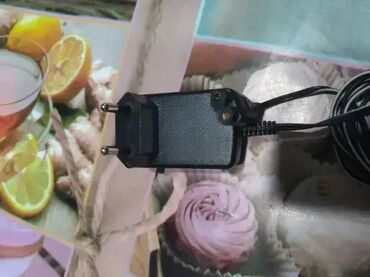 Ostali aparati za ličnu negu: 1. Remington PA-0510E 2. Charger Kemei Ac Dc Adaptor Model — 4