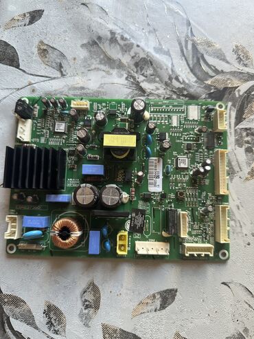 Ремонт холодильников, морозильников: Ремонт холодильниковморозильников с гарантией на выполненную работу — 3