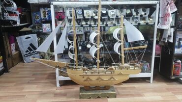 Gəmi modelləri: 1-ci şəkildəki Əl işi Qoz agacı Gəmi 25azn Qoz Ağacından hazırlanmış — 25