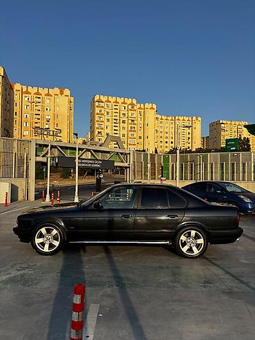 bmw group: BMW 5 series: 2.5 l | 1995 il Sedan — 3