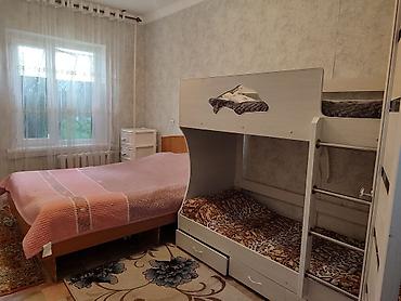 токмок покровка: 3 комнаты, 42 м², 105 серия, 1 этаж, Косметический ремонт — 5
