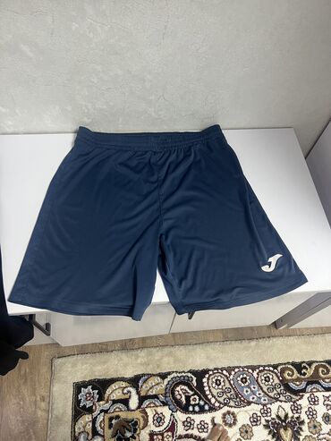 термо одежда для футбола: Жома шорты и Келме свитшот
Шорты S (500som)
Kelme 3XL(2000som)